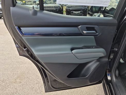 New 2026 GMC Terrain AT4 w/ Convenience Package III AWD/4WD image 36