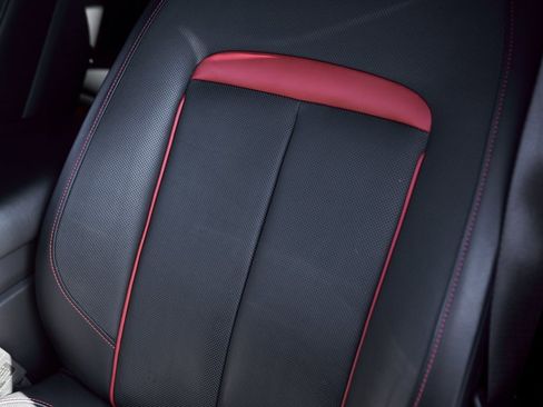 Used 2022 Rolls-Royce Cullinan Black Badge image 48