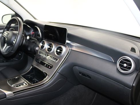 Used 2022 Mercedes-Benz GLC 300 image 28