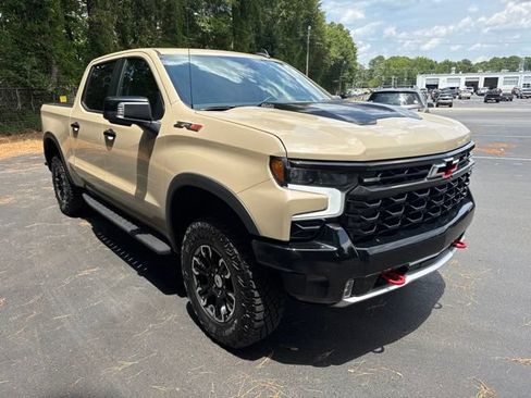 Used 2022 Chevrolet Silverado 1500 ZR2 w/ Technology Package AWD/4WD image 7