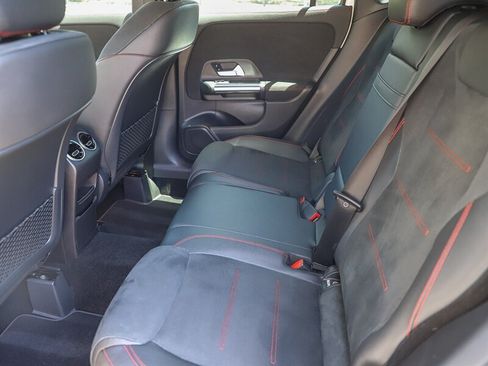 Used 2021 Mercedes-Benz GLA 35 AMG 4MATIC image 27