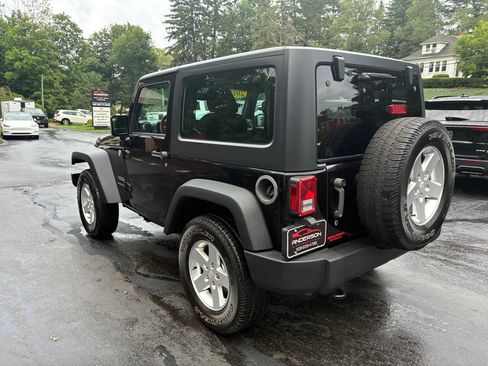 Used 2015 Jeep Wrangler Sport w/ Quick Order Package 24S AWD/4WD image 7