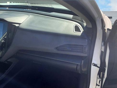 Used 2024 Subaru Crosstrek 2.5i Limited image 24