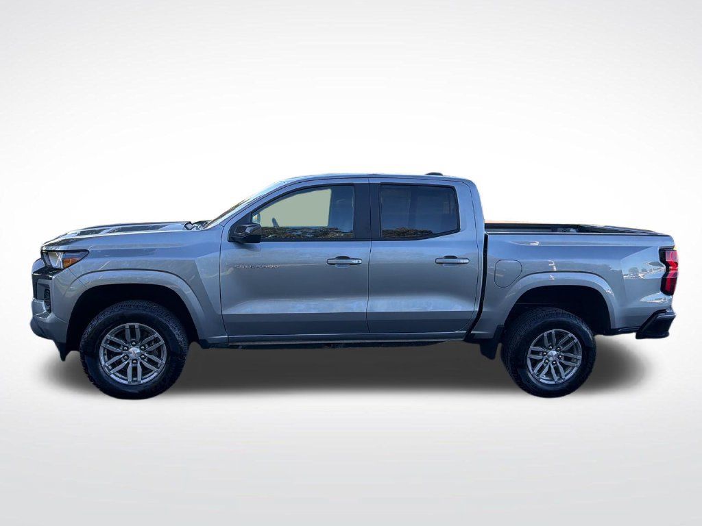 Used 2023 Chevrolet Colorado LT w/ LT Convenience Package RWD image 2