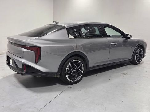 Used 2025 Kia K4 GT-Line w/ GT-Line Premium Package FWD image 12