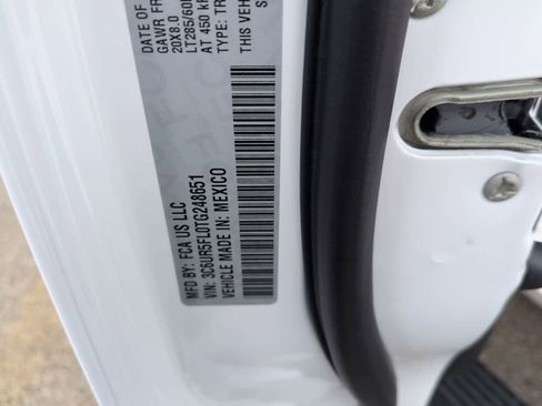 New 2026 RAM 2500 Laramie image 32