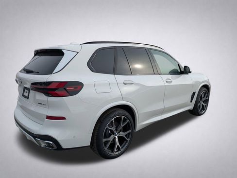 New 2026 BMW X5 xDrive40i w/ M Sport Package image 4