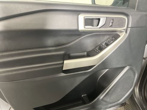 Used 2023 Ford Explorer XLT w/ Equipment Group 202A image 13