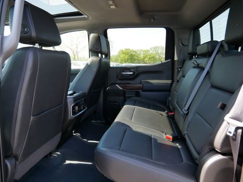 Used 2021 GMC Sierra 1500 SLT w/ SLT Premium Plus Package AWD/4WD image 16