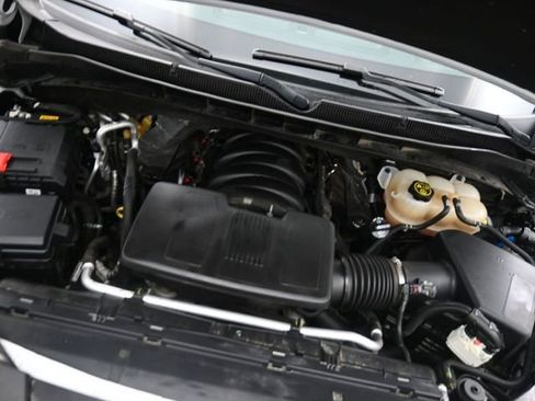 Used 2022 Chevrolet Tahoe LT w/ Luxury Package image 30