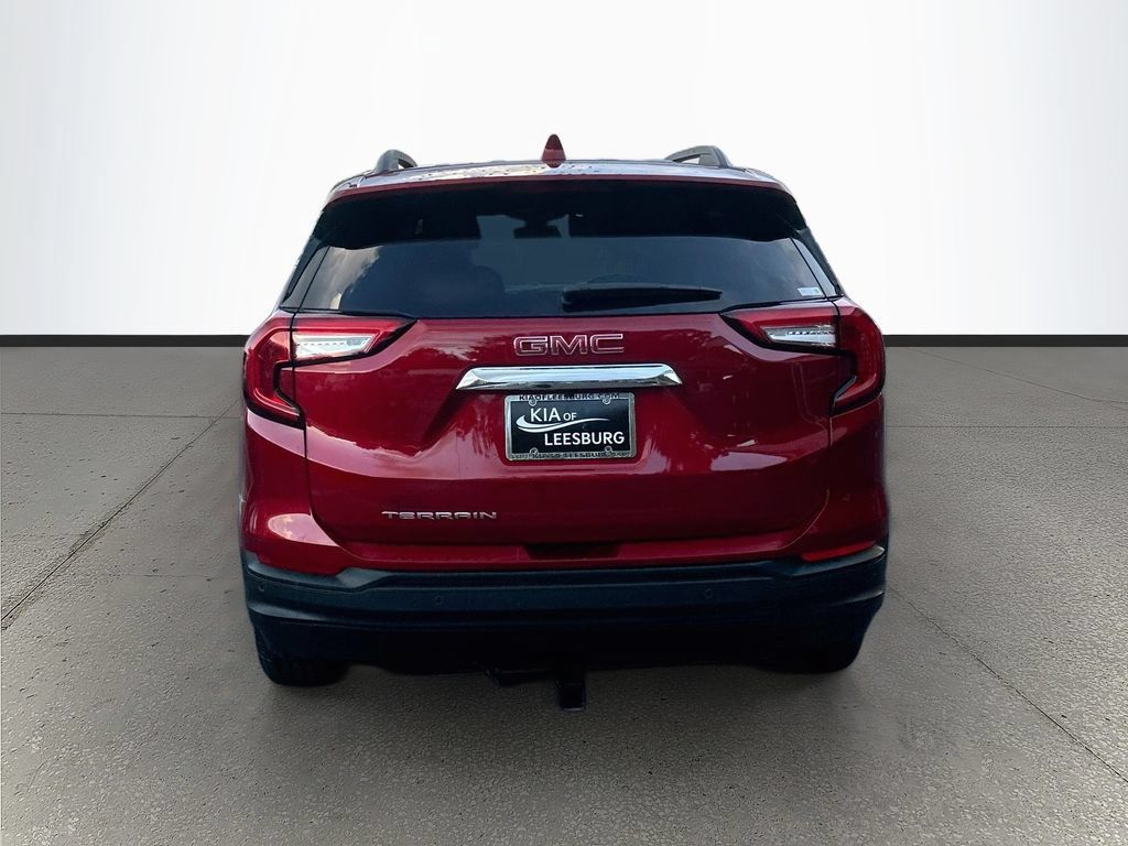 Used 2022 GMC Terrain SLE w/ Driver Convenience Package FWD image 6