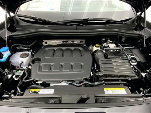 New 2026 Volkswagen Tiguan SE image 11