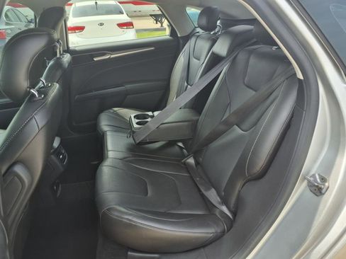 Used 2014 Ford Fusion Titanium image 24