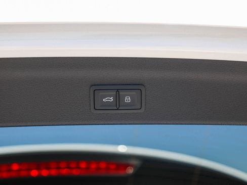 New 2025 Audi Q3 2.0T Premium image 45