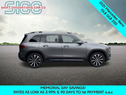 Used 2021 Mercedes-Benz GLB 250 4MATIC image 7