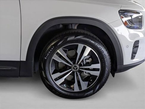 Certified 2025 Mercedes-Benz GLB 250 4MATIC image 20
