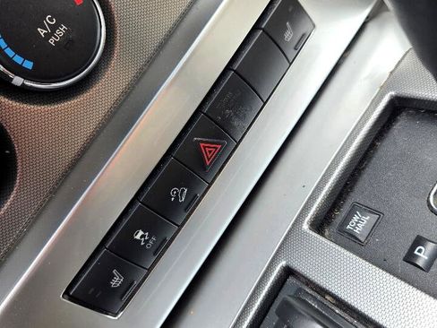 Used 2010 Jeep Liberty Limited image 26