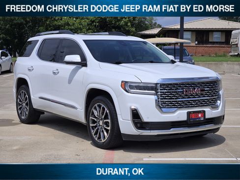 Used 2020 GMC Acadia Denali w/ Technology Package FWD image 2