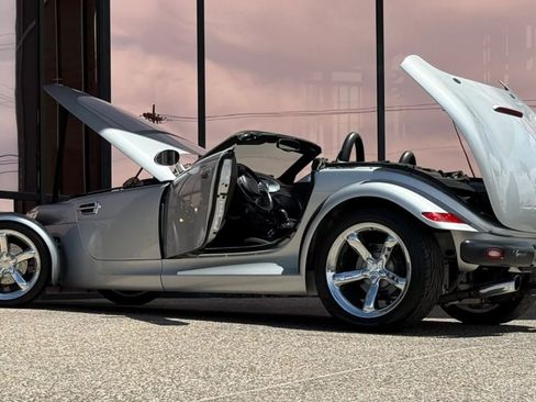 Used 2001 Plymouth Prowler RWD image 33