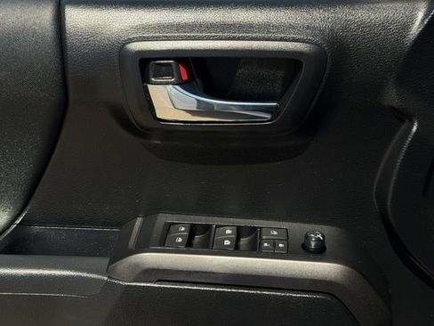 Used 2021 Toyota Tacoma TRD Pro AWD/4WD image 24