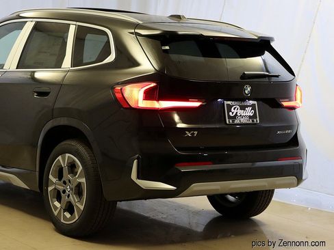 New 2026 BMW X1 xDrive28i w/ Technology Package image 8