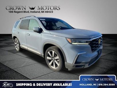 Used 2025 Honda Pilot Touring