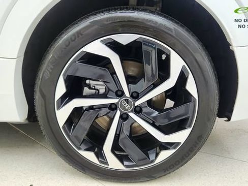 Used 2024 Audi Q8 e-tron Prestige w/ Prestige Package AWD/4WD image 60