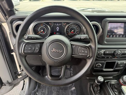 Used 2022 Jeep Wrangler Sport AWD/4WD image 21