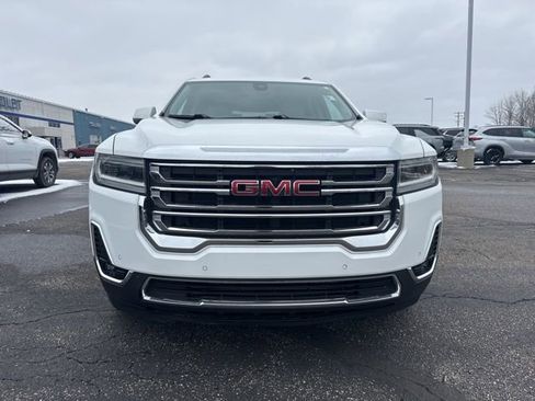 Used 2021 GMC Acadia SLT w/ LPO, Floor Liner Package image 8