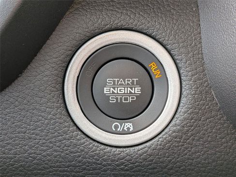 Certified 2025 RAM 1500 Laramie w/ Bed Utility Group image 31