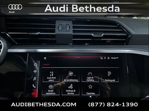 Certified 2025 Audi Q3 2.0T Premium Plus w/ Premium Plus Package image 22