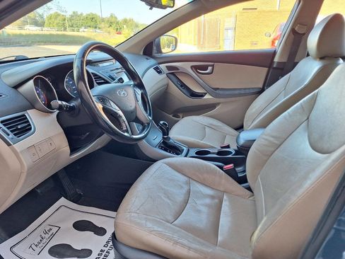 Used 2014 Hyundai Elantra Limited image 9