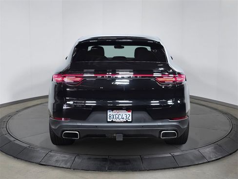 Used 2021 Porsche Cayenne image 6