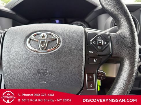 Used 2020 Toyota Tacoma SR AWD/4WD image 21