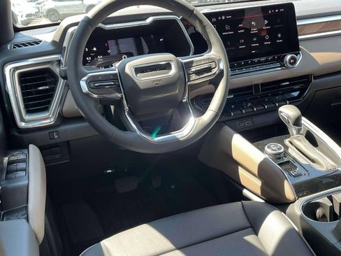 New 2026 GMC Canyon Denali AWD/4WD image 13