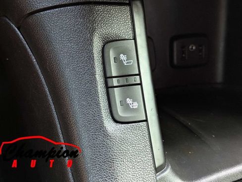 Used 2019 GMC Acadia SLT AWD/4WD image 27