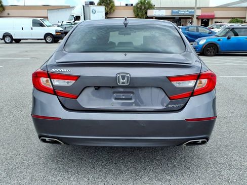 Used 2018 Honda Accord Sport image 6