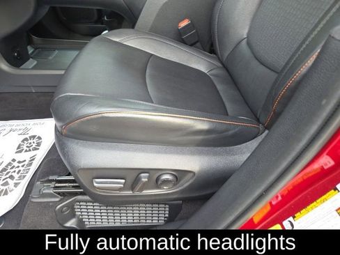 Used 2023 Toyota Sienna XSE w/ XSE Plus Package image 20