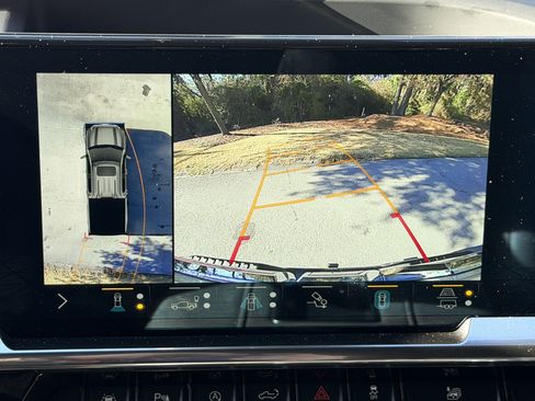 Used 2022 GMC Sierra 1500 SLT w/ SLT Premium Plus Package image 30