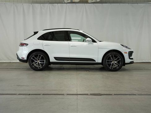 New 2025 Porsche Macan image 8