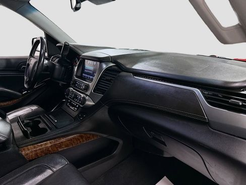 Used 2020 Chevrolet Tahoe Premier image 32