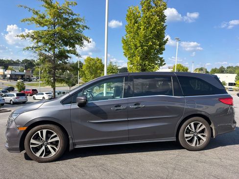 Used 2019 Honda Odyssey Elite image 4