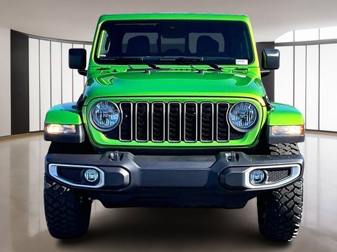 New 2025 Jeep Gladiator Sport image 14