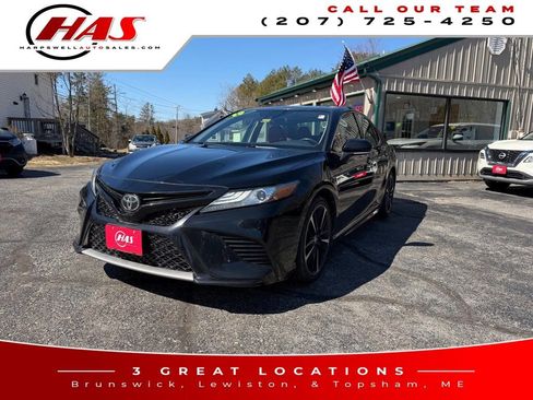 Used 2019 Toyota Camry XSE image 1