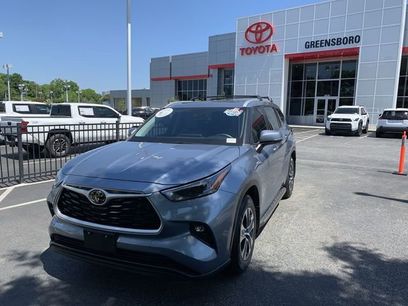 Used 2022 Toyota Highlander XLE