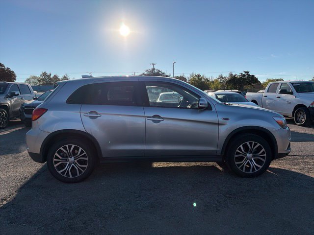 Used 2018 Mitsubishi Outlander Sport ES FWD image 5