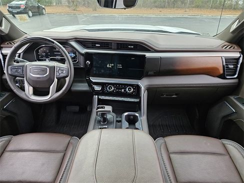 Used 2025 GMC Sierra 1500 Denali image 13