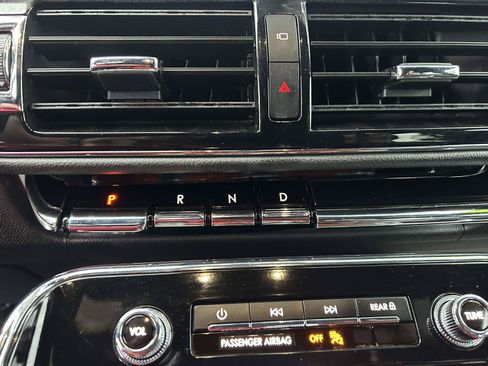 Certified 2023 Lincoln Navigator Reserve AWD/4WD image 28
