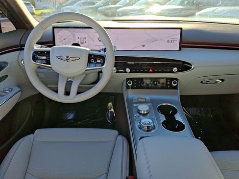 Used 2026 Genesis GV70 2.5T Advanced image 15