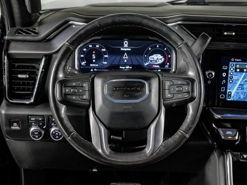 Used 2024 GMC Sierra 2500 Denali Ultimate AWD/4WD image 16